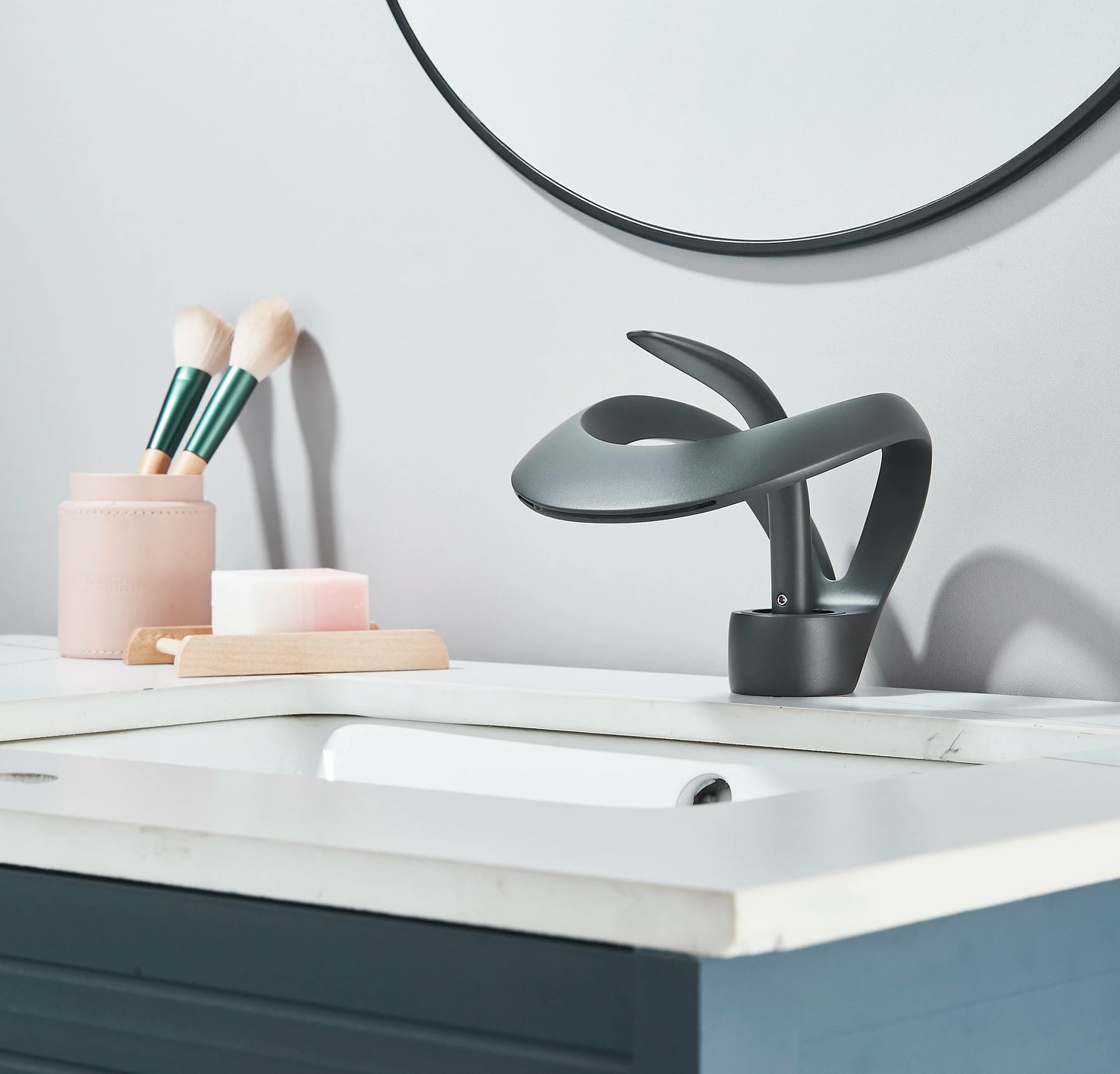 Modern Bathroom Sink Faucet Cold and hot water Unique Curved Waterfall Spout Single Handle Vanity Basin Mixer Tap Durable