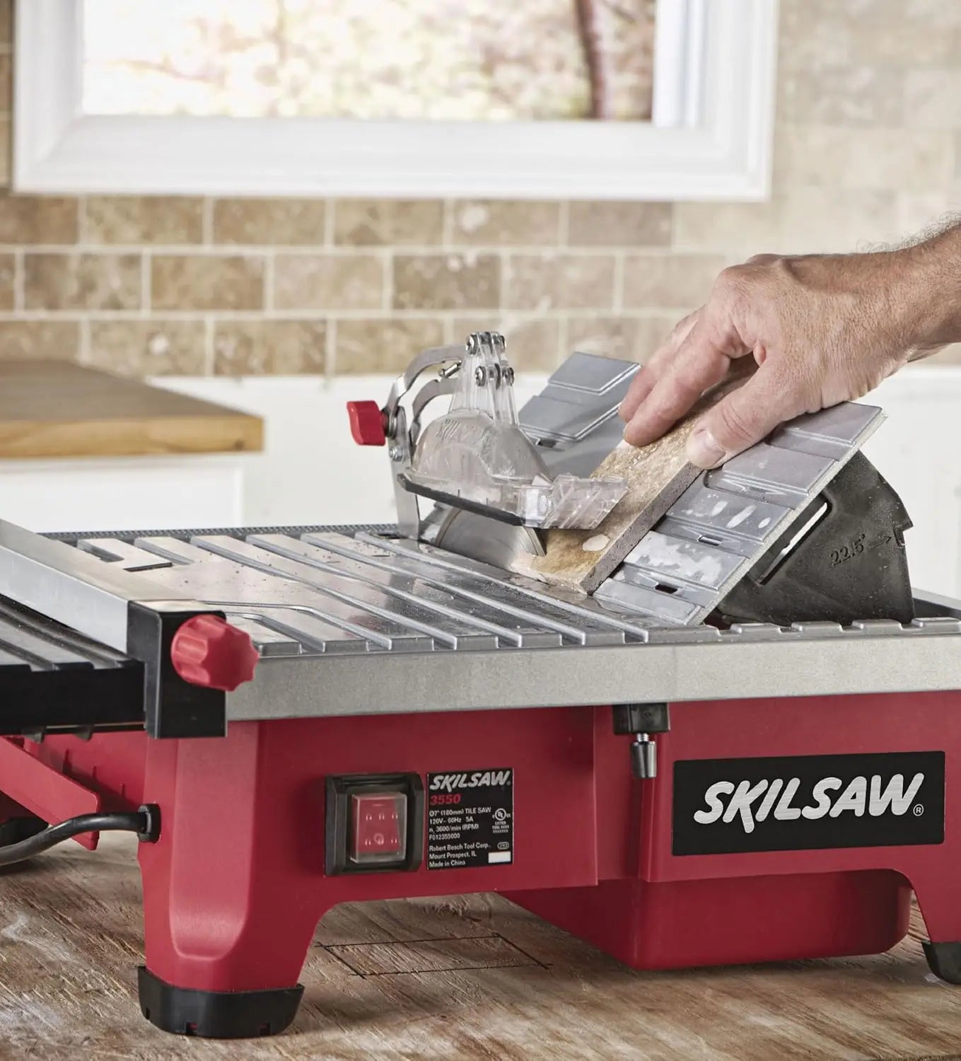 3550-02 7-Inch Wet Tile Saw with HydroLock Water Containment System