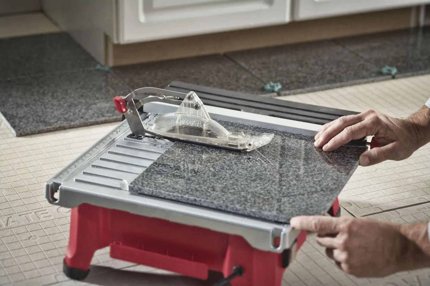 3550-02 7-Inch Wet Tile Saw with HydroLock Water Containment System